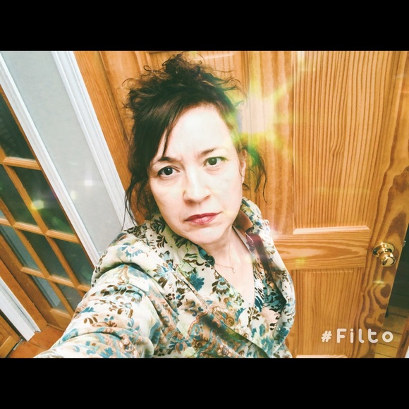 Meet the Posher Other - Meet your Posher, Isabelle